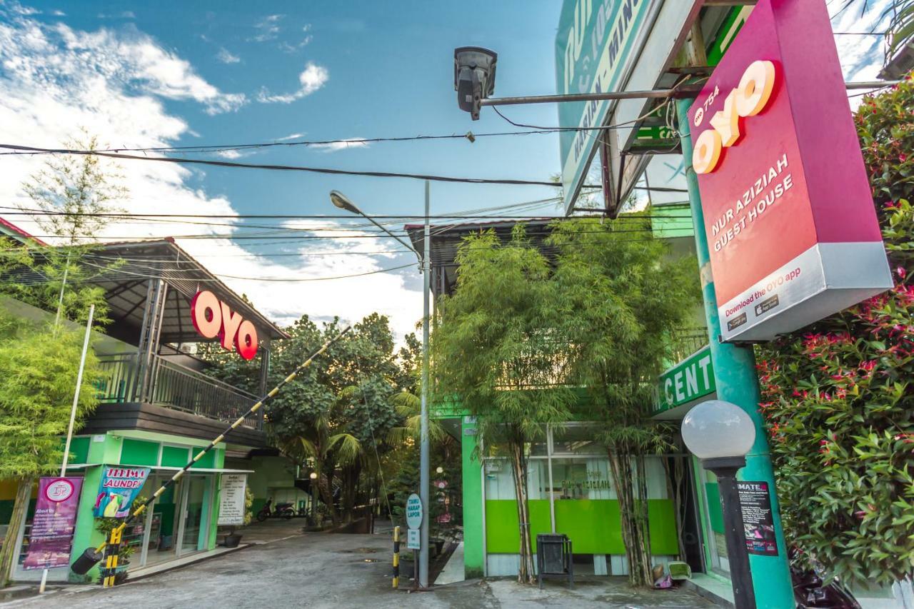 OYO 754 Nur Aziziah Guest House Syariah Balikpapan  Luaran gambar
